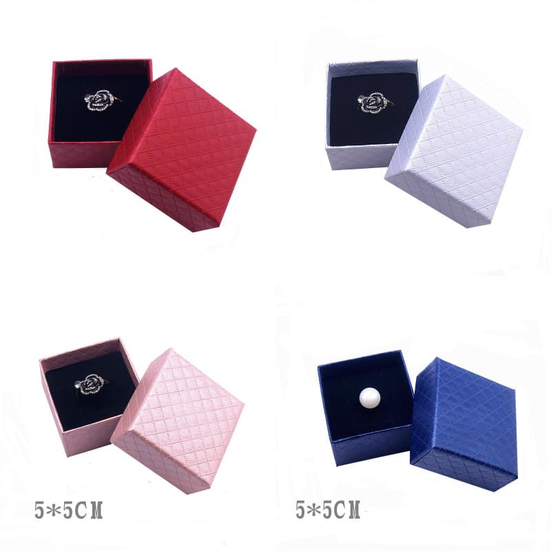 Spot wholesale ring box jewelry packaging box pendant necklace diamond jewelry box earrings small gift box 5*5*3