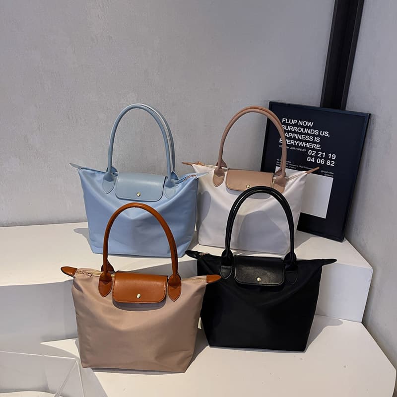 Stitching Women's Bag 2026 Spring New Nylon Commuter Tote Bag Large Capacity Shopping Bag Mommy Bag Travel Bag
