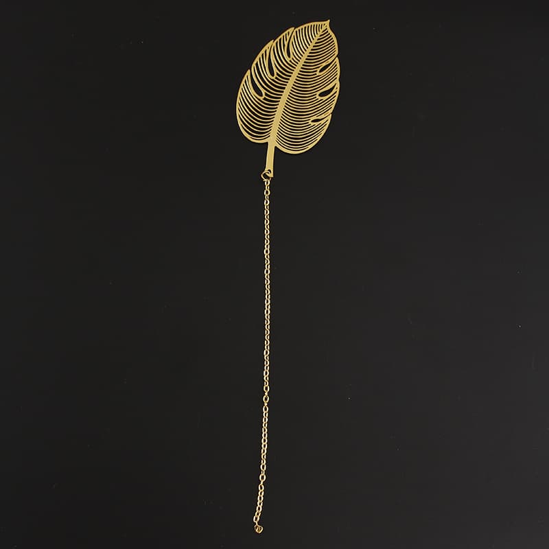 Creative Chinese-style metal leaf bookmark with hollow-out design, anime-inspired classic series metal bookmark souvenir