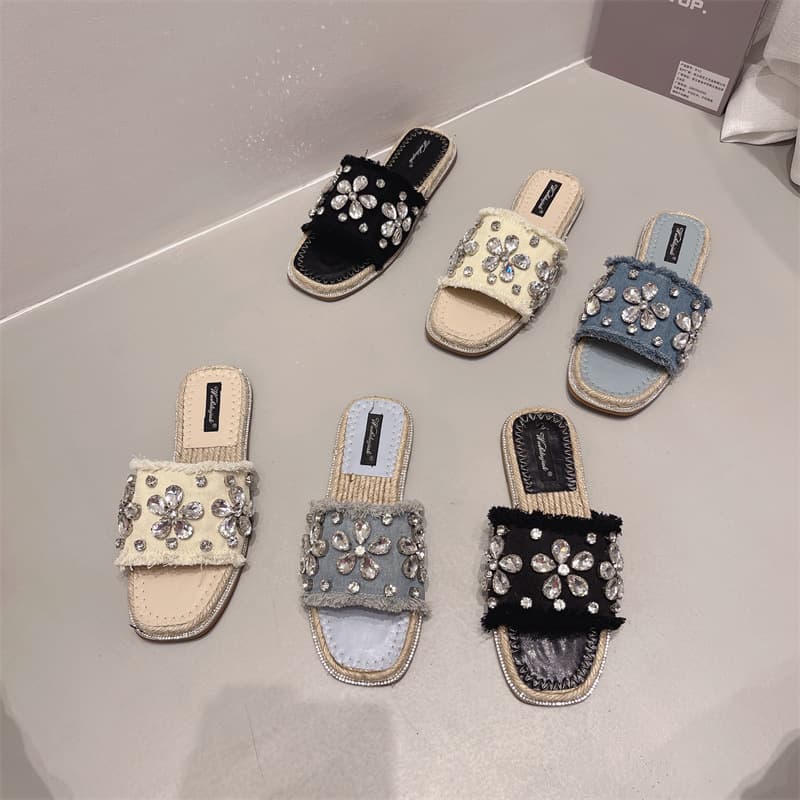 Summer 2024 New Retro Style Ladies Slippers Microfiber Shoe Upgraded Version Comfortable Adult Slippers Trendy Footwear