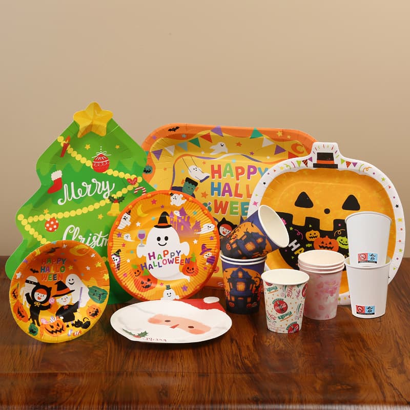 Disposable Paper Plates and Cups for Cross-Border Halloween Christmas Party Catering Custom Kindergarten Cartoon Plates