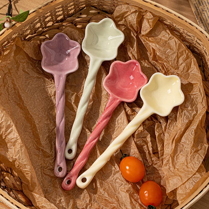 Spoon household spoon cream high-looking spoon dessert spoon stars cute flowers girl heart ins ceramic spoon