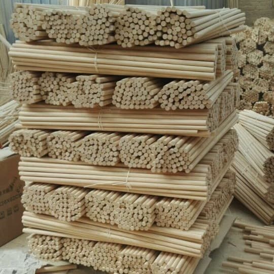 Cao County Shunyi wholesale small wooden sticks, furniture round wooden rods, pine wood rods, wooden sticks with optional sizes, competitive prices