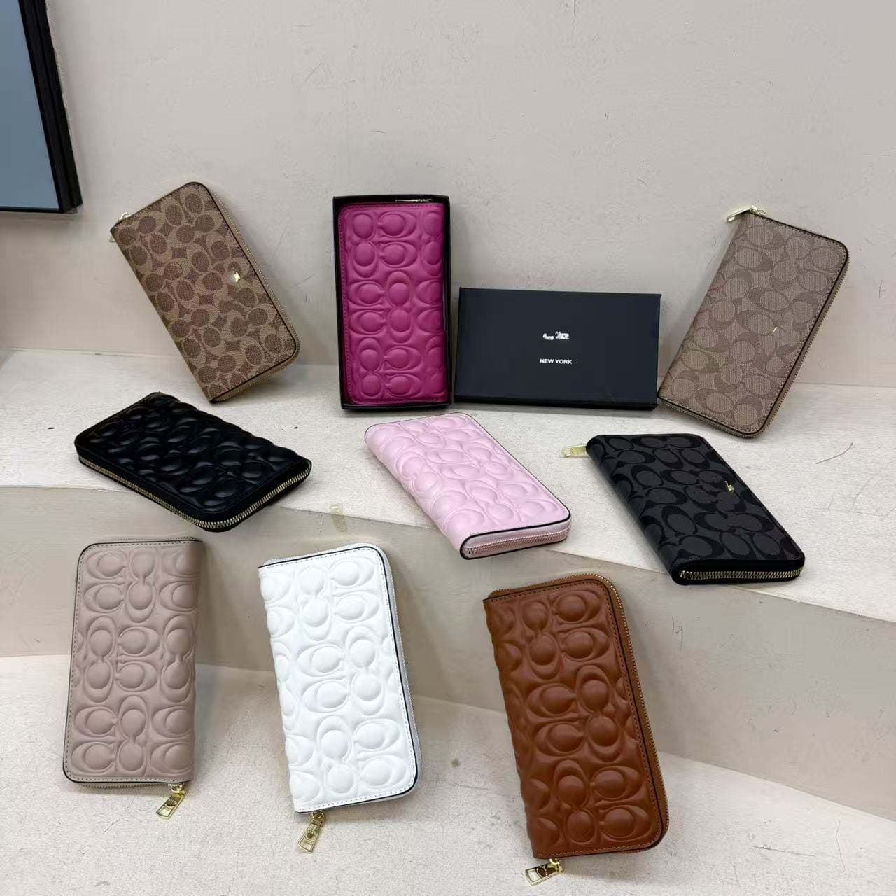 2025 New Women's Long Wallet Printed Clutch Bag with Multiple Card Slots Wholesale Card Holder