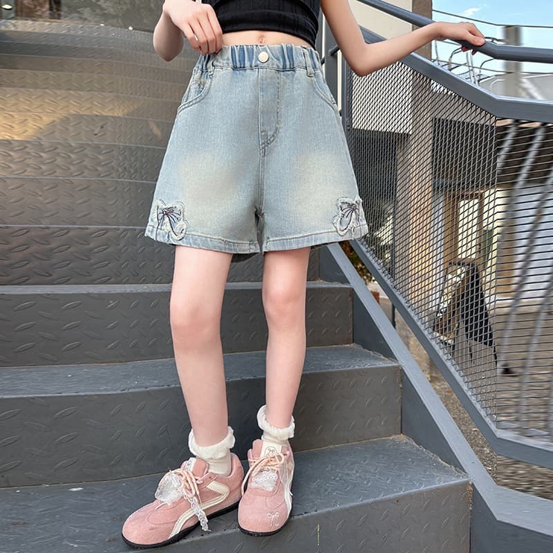 2025 Summer Girls Denim Shorts New Style for Older Children, Thin Casual Shorts for Girls