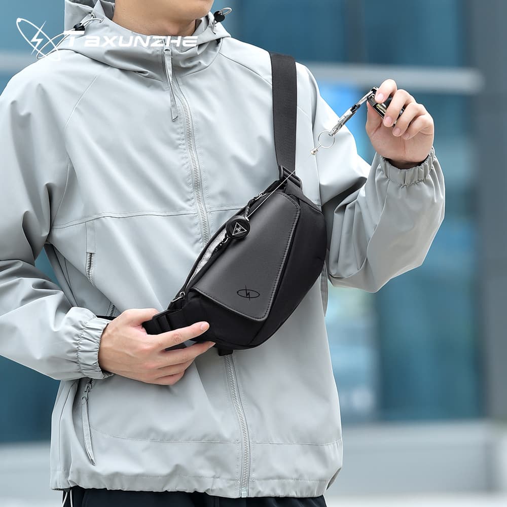 Functional crossbody bag for men summer new fashion small chest bag outdoor commuting mobile phone waist bag cycling chest backpack