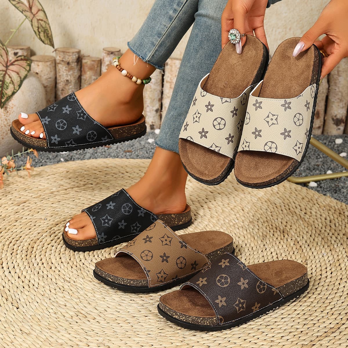 European and American cross-border large size sandals for women 2026 new summer fashion outer wear thick-soled beach sandals for women