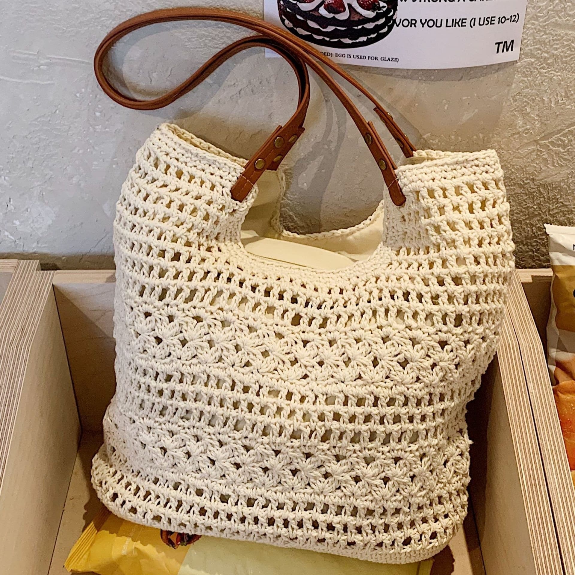 Niche crocheted shoulder tote bag seaside beach woven bag women's cotton thread lazy summer handmade mesh new bag
