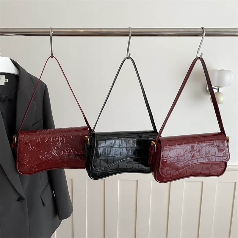 Trending Women's Armpit Bag 2026 New Light Luxury Versatile Shoulder Bag Daily Commuting Crossbody Bag