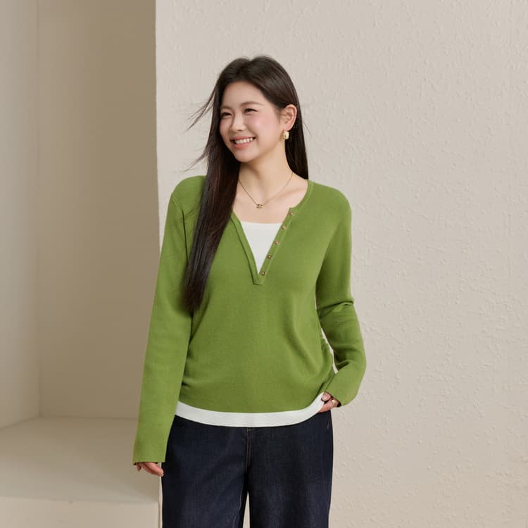 Xianlixiu Plus Size Women's Soft Temperament Contrast Color Fake Two-Piece Slimming Versatile Sweater for Plus Size Women 2024 Autumn New Arrival