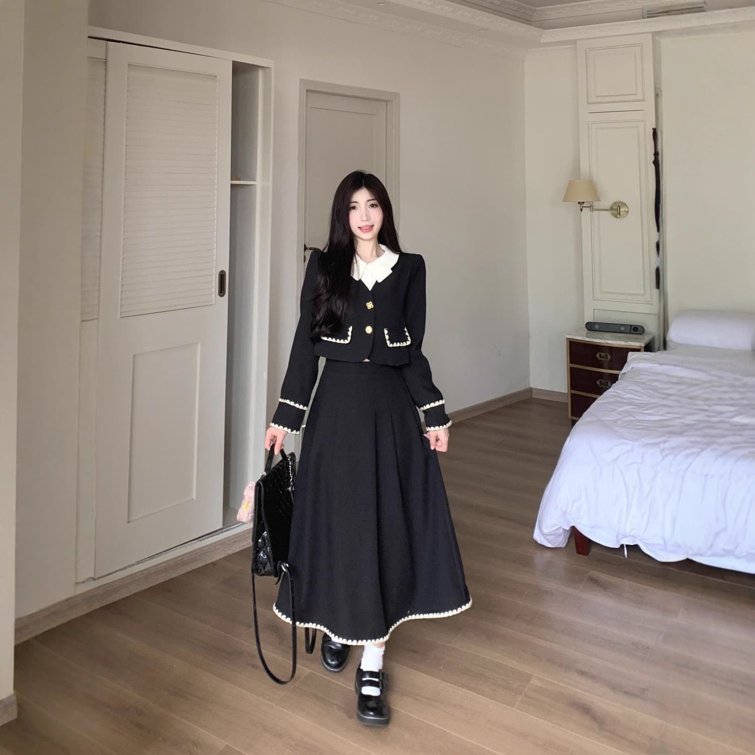 2025 Autumn/Winter Chanel-Style Vintage French Audrey Hepburn-Inspired Two-Piece Set Top and Skirt for Women Black