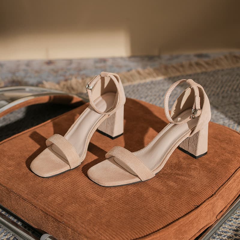 0751 High-heeled open-toe sandals for women 2026 summer new style versatile suede one-word buckle straps medium heel thick heel women's shoes