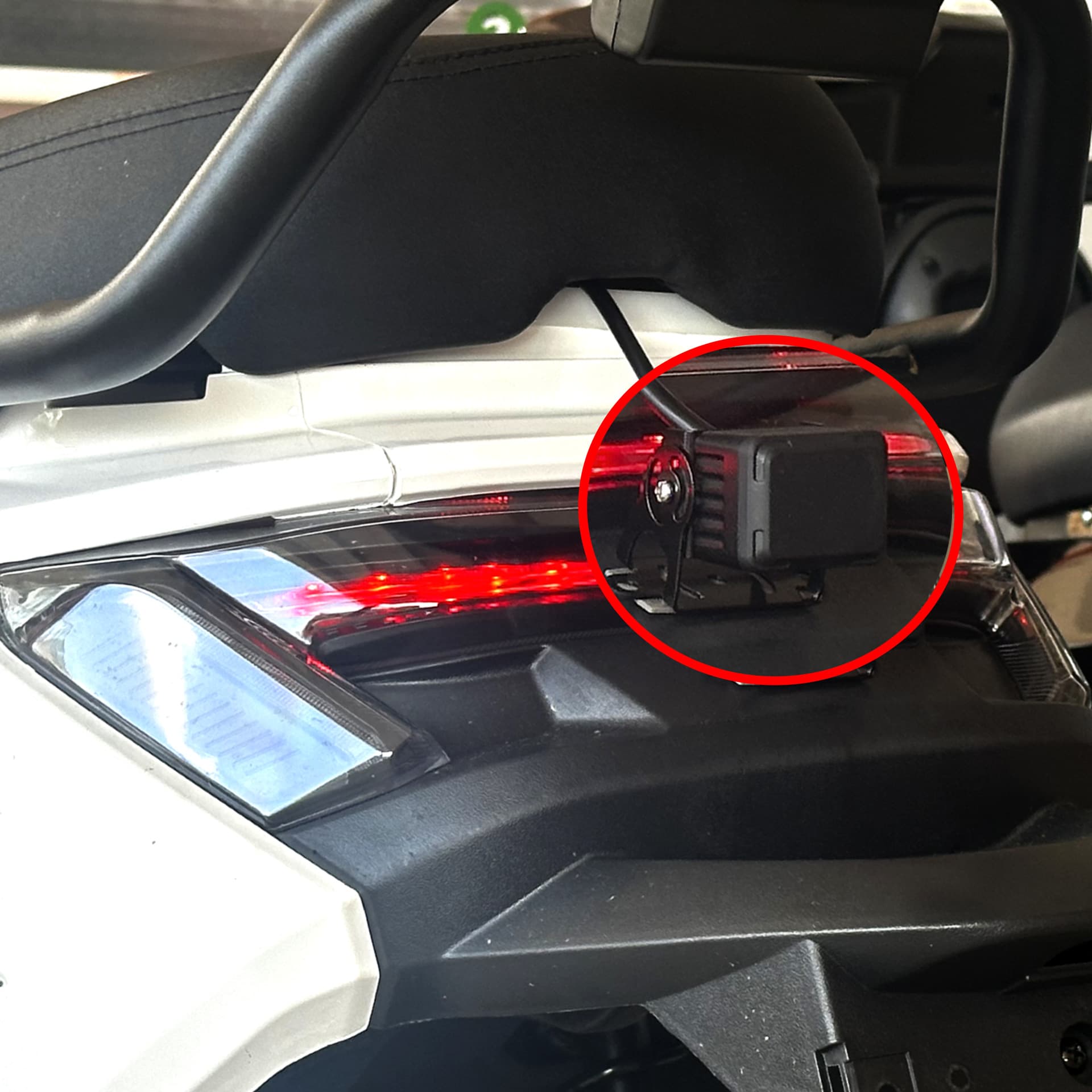 Cross-border 77G Millimeter Wave Radar Electric Vehicle Lane Change Assistance Warning System Motorcycle BSD Blind Spot Detection