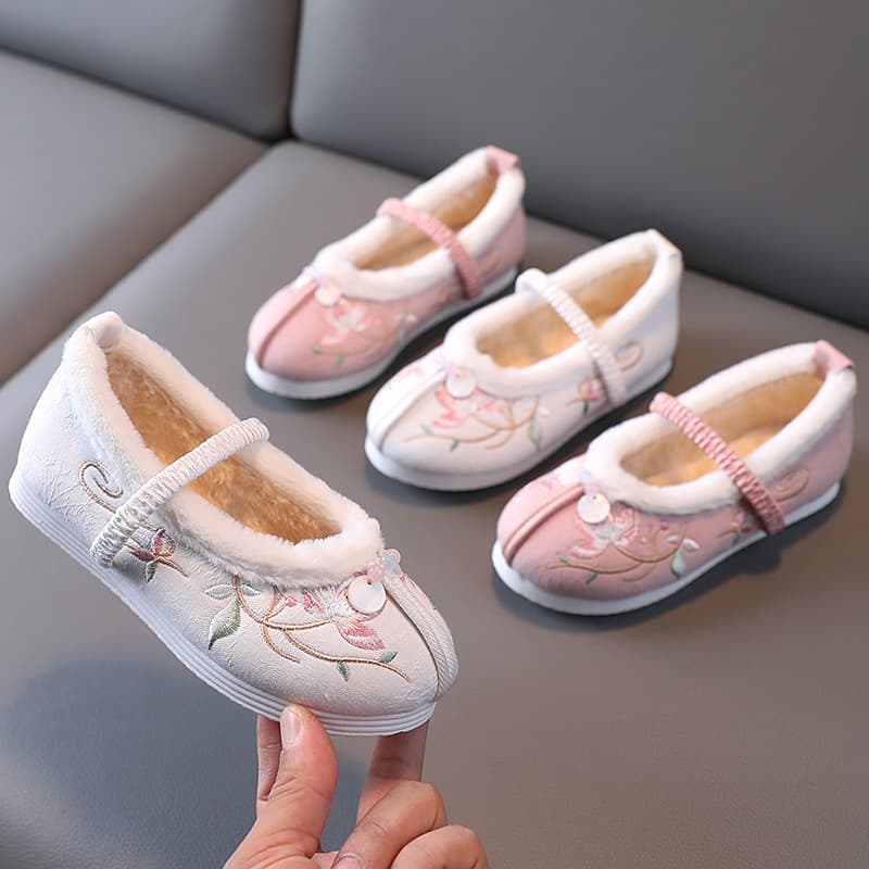 Winter Hanfu Shoes Children Cotton Shoes Old Beijing Cloth Shoes Fleece-Lined Embroidered Shoes Chinese Style Embroidery Non-Slip Soft Sole Girls Shoes