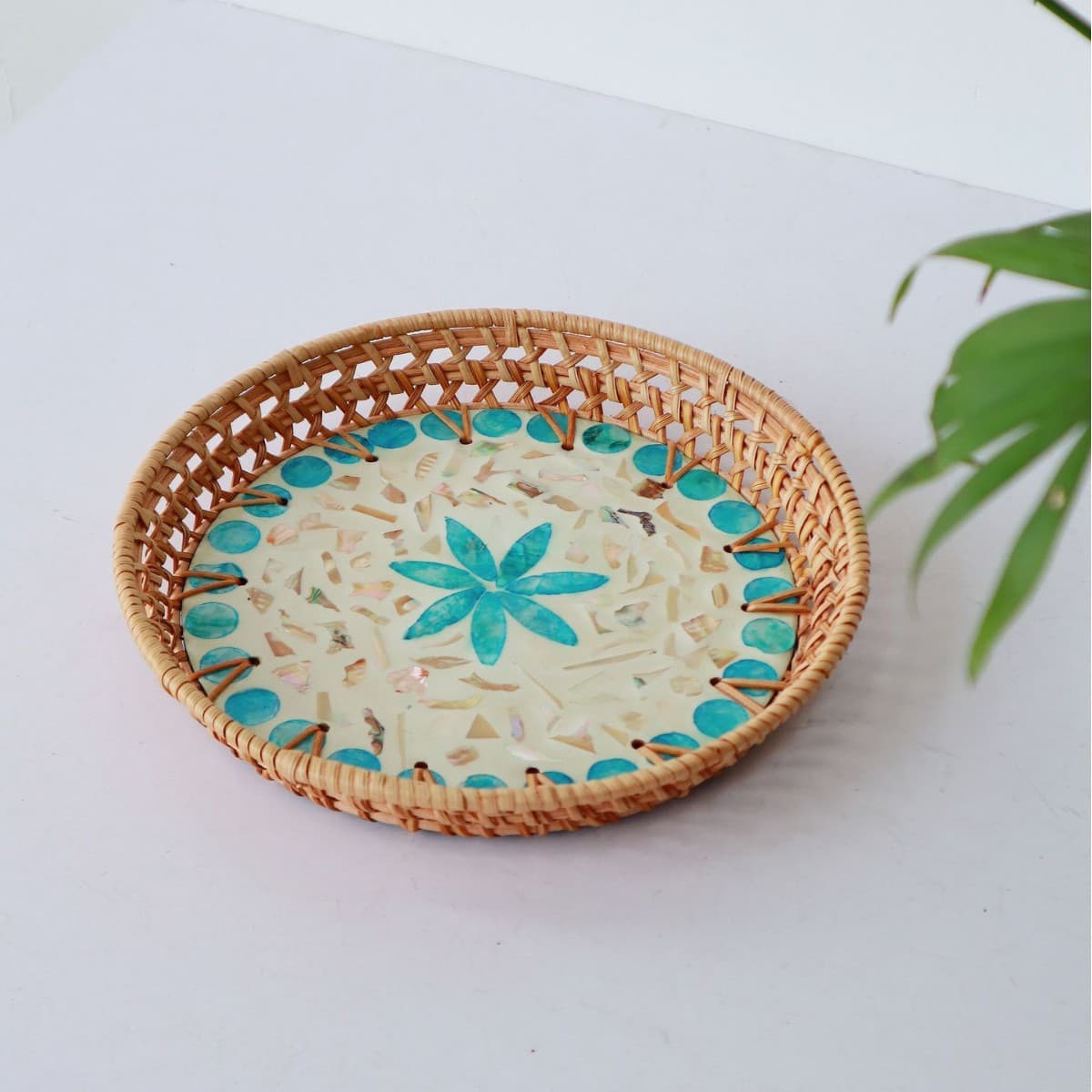 Woven Rattan Shell Fruit Plate, Dessert Tray, Handmade Creative Multicolor Shell Snack Tray, Tea Tray, Storage Tray