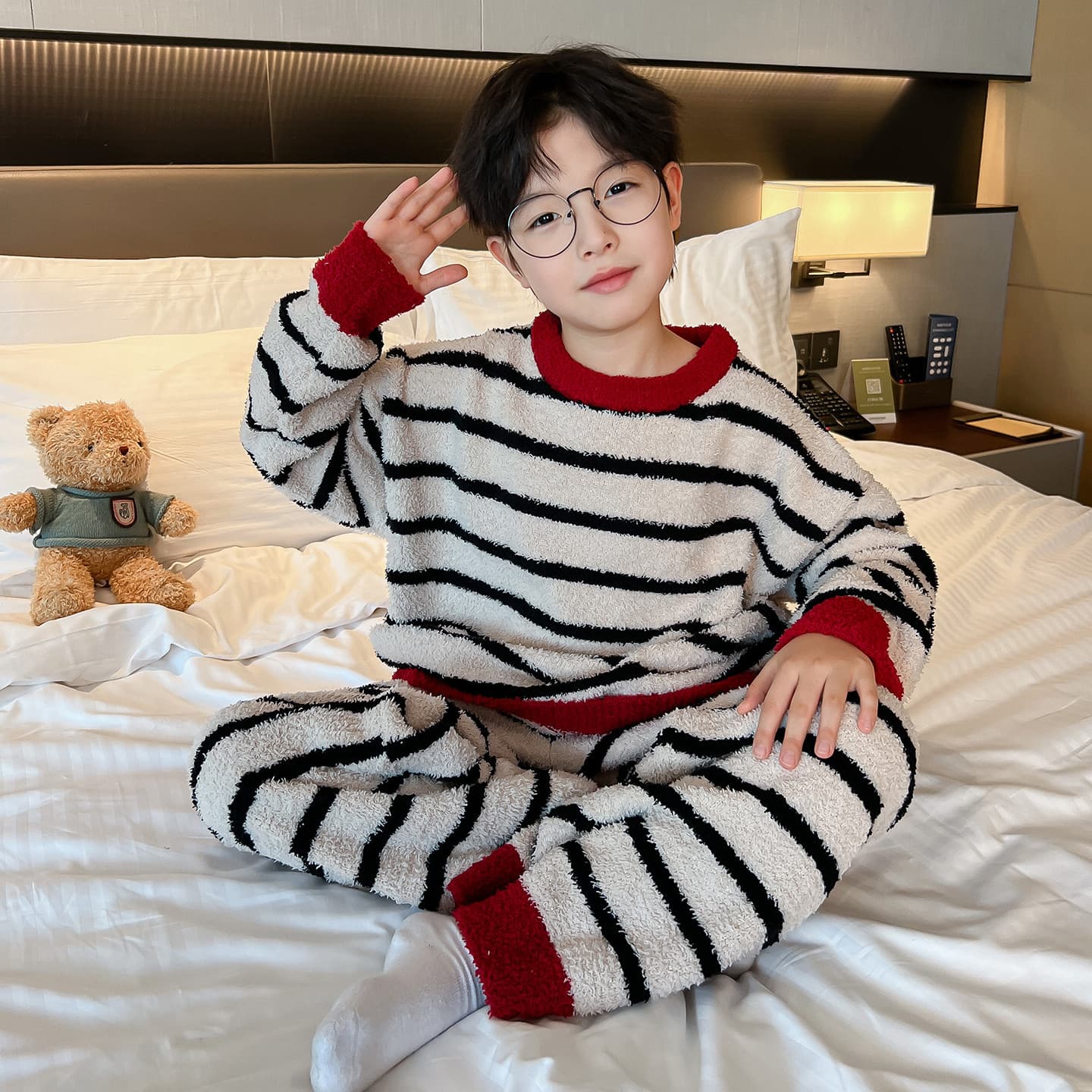 Zhongda Boys Half Fleece Homewear Set Winter Children's Boys Double-Sided Fleece Pajama Two-Piece Striped