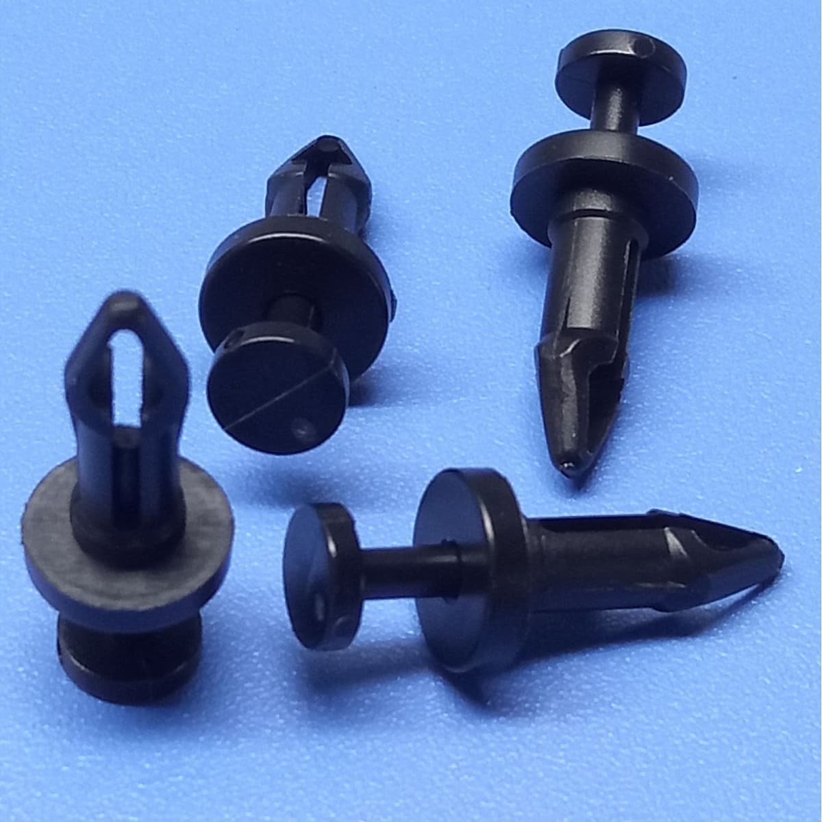 Eco-Friendly Black Nylon Rivet VP-FD30-0141-06, Heat Dissipation Fan Rivet, Fastening Plastic Step Rivet