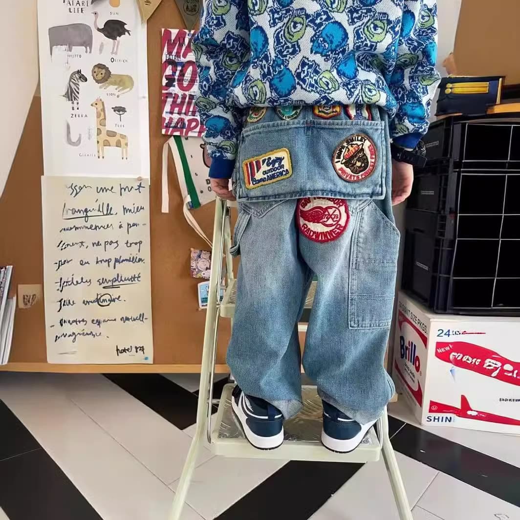 2026 Spring New Boys Jeans Japanese Style Kids Badge Loose Retro Soft Long Pants Children's Fashion