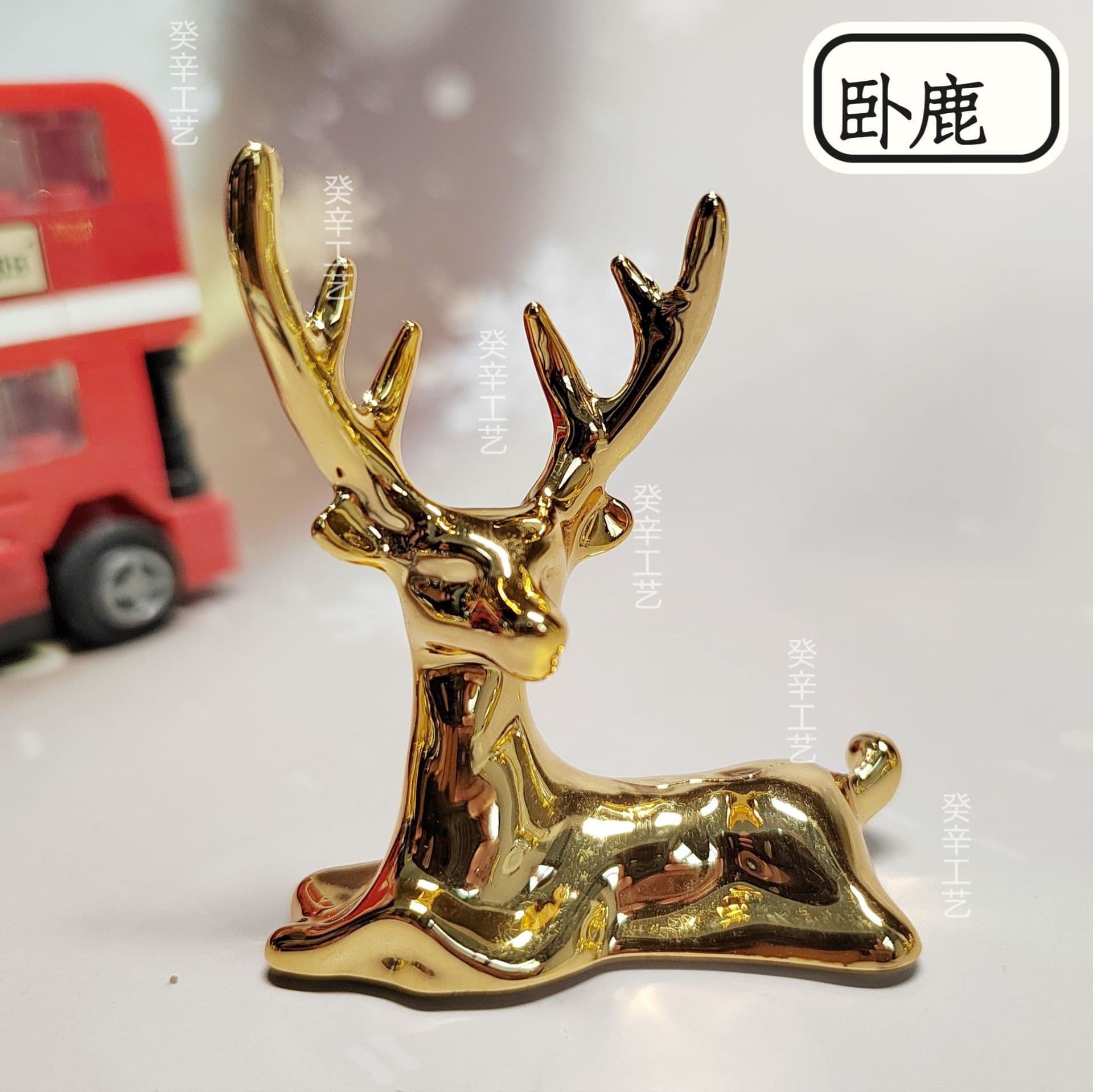 Elegant Decorative Luxury Deer Figurine Tissue Box Candy Box with Plastic Lid Knob Accessory for Home Storage