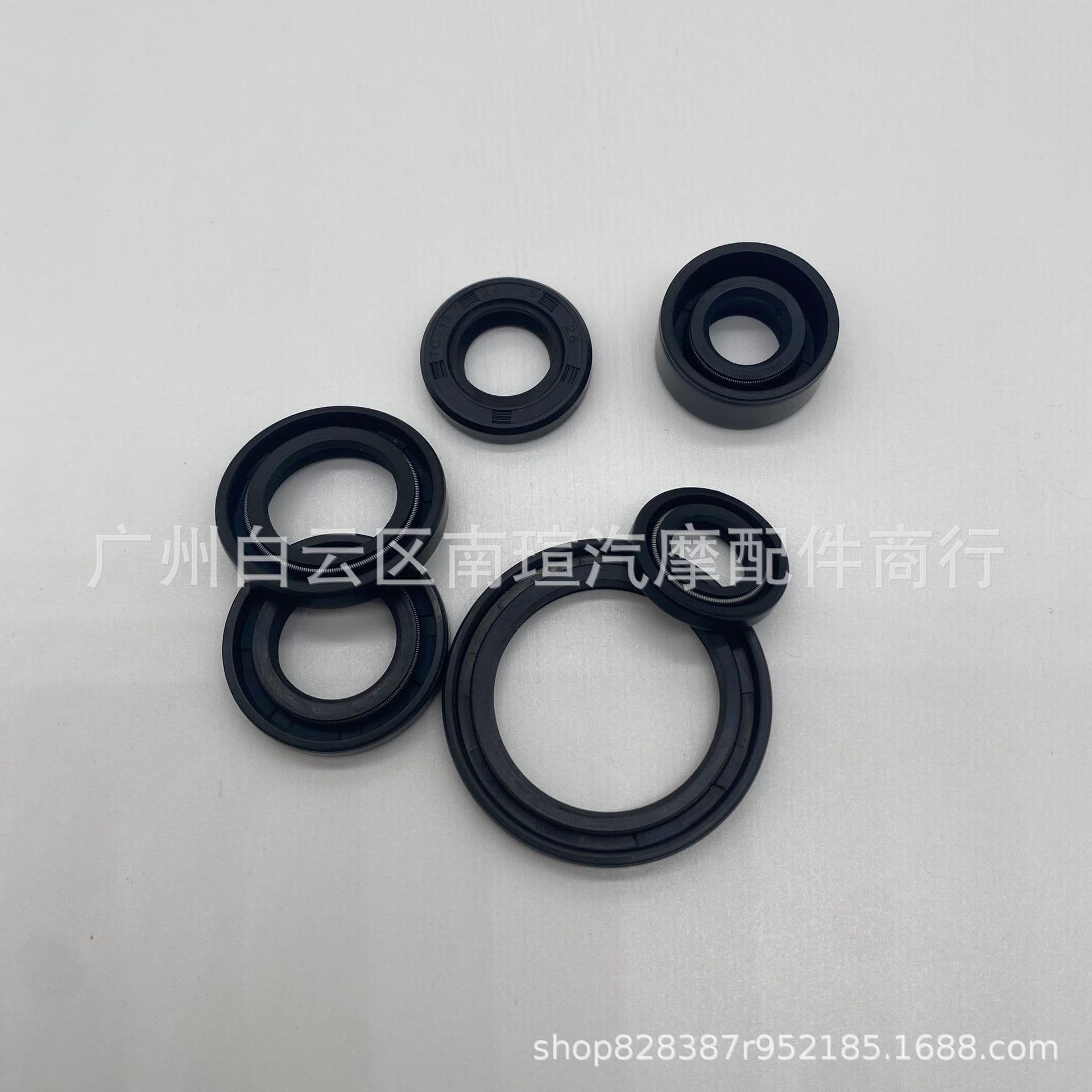 Motorcycle Parts 30*42*4.5 18.9*30*5 17*29*5 CD110DY100 Oil Seal