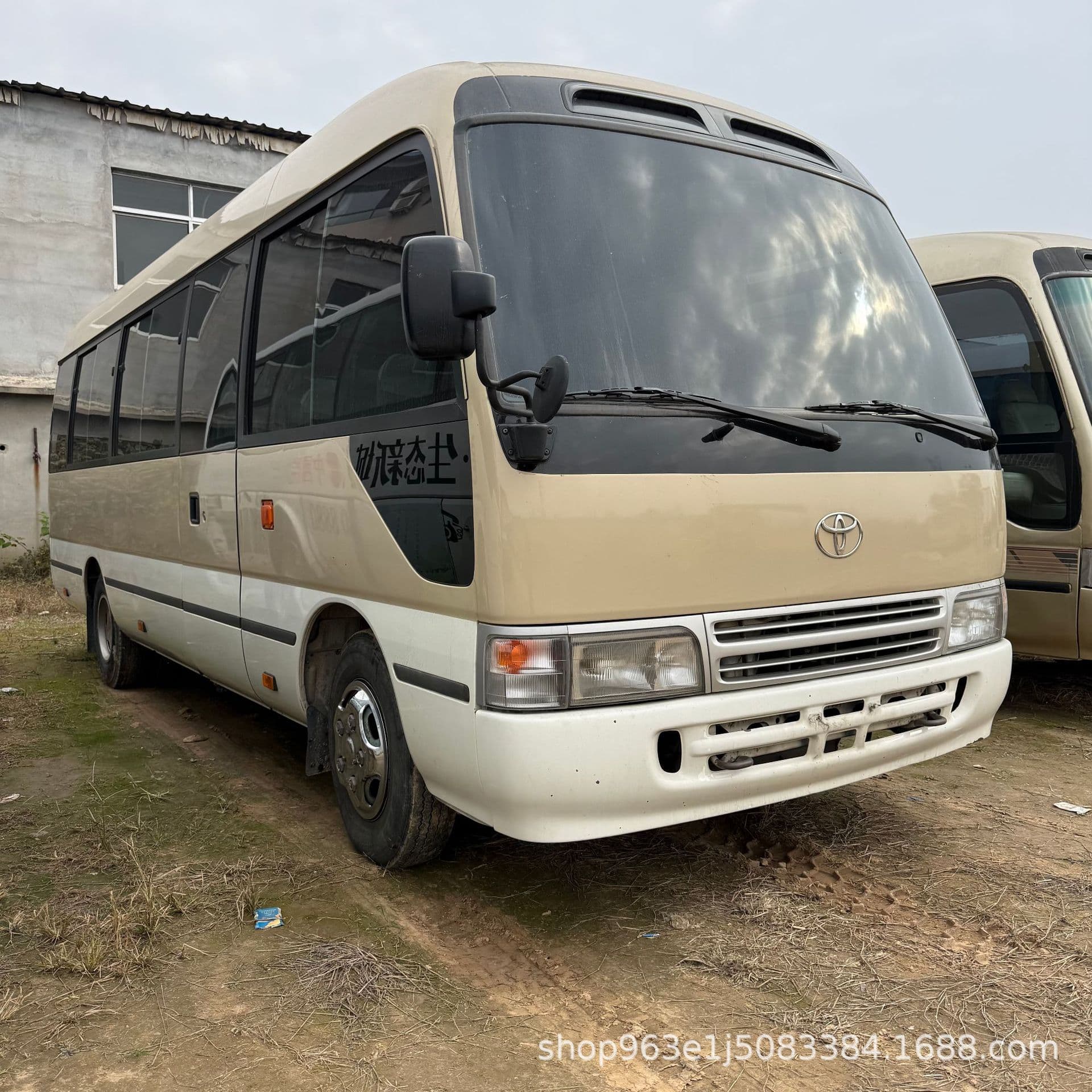Foreign Trade Export Used Toyota Coaster 19-Seat Business Reception Bus 19-23 Seat Coaster