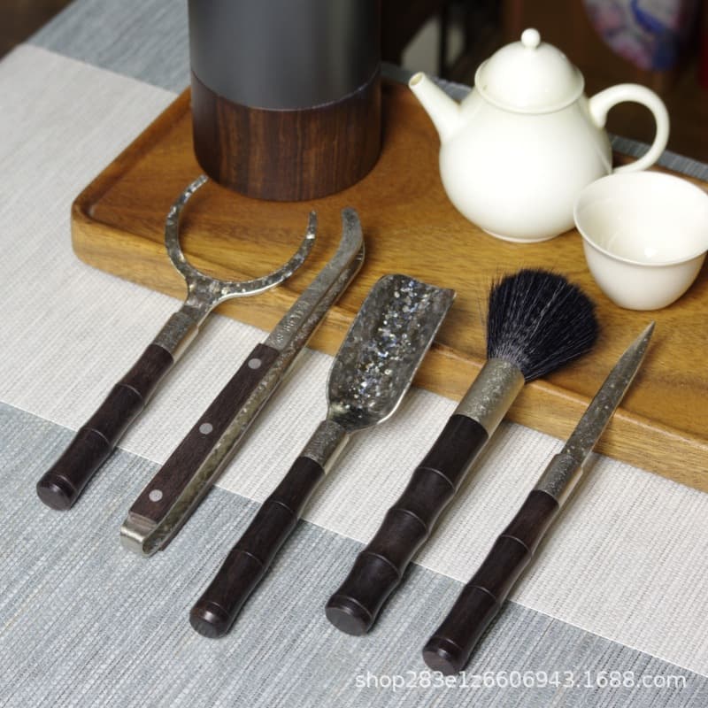 Pure Titanium Tea Ceremony Six-Piece Set: Tea Tongs, Tea Spoon, Tea Knife, Teapot Care Brush, Tea Tools for Home and Office Use, Wholesale Tea Accessories