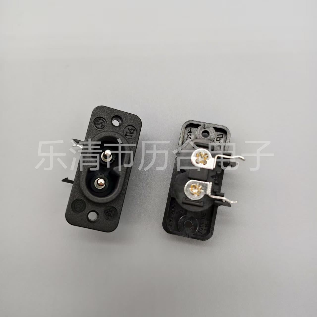 AC006A Industrial Socket 15*35 with Fixed Screw Holes, AC Socket Large/Small Foot Figure-8 Socket
