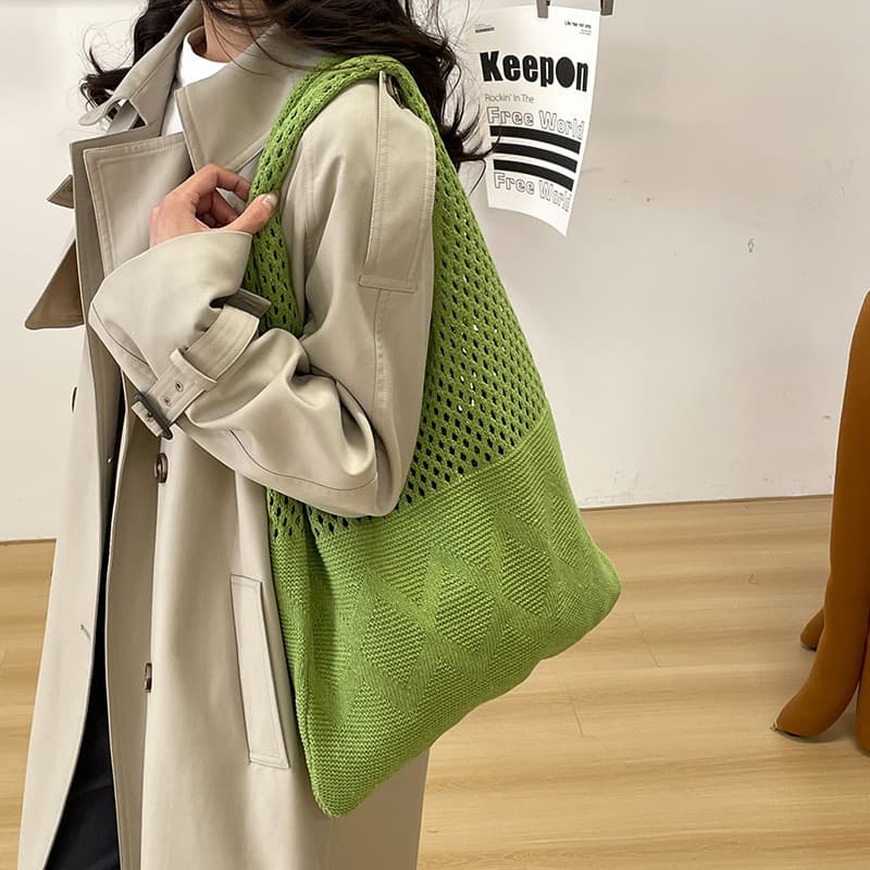 Knitted bag for women, lazy style shoulder bag, literary tote bag, casual armpit bag, hand-carrying hollow woven bag