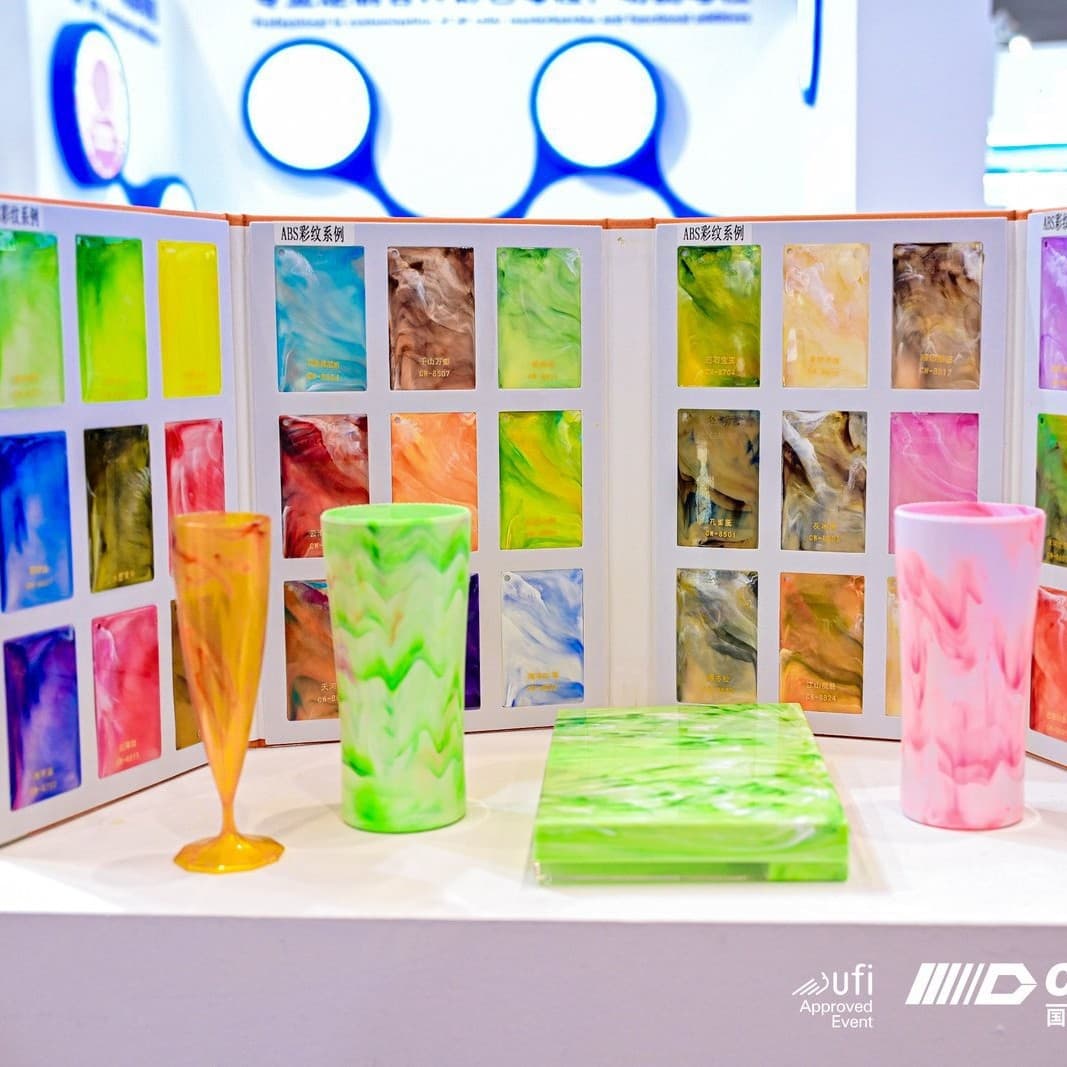 Flow Pattern Masterbatch High Dispersion High Temperature Resistant Customized Environmental PP/PE/PVC Metal Injection Molding Color Masterbatch