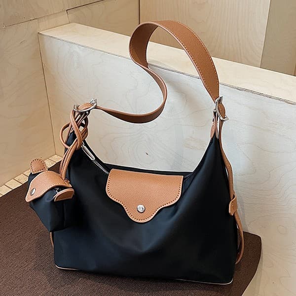 Crossbody Nylon Bag, Commuter Color-Block Stitching Trendy Shoulder Bag, Fashionable and Versatile Underarm Bag