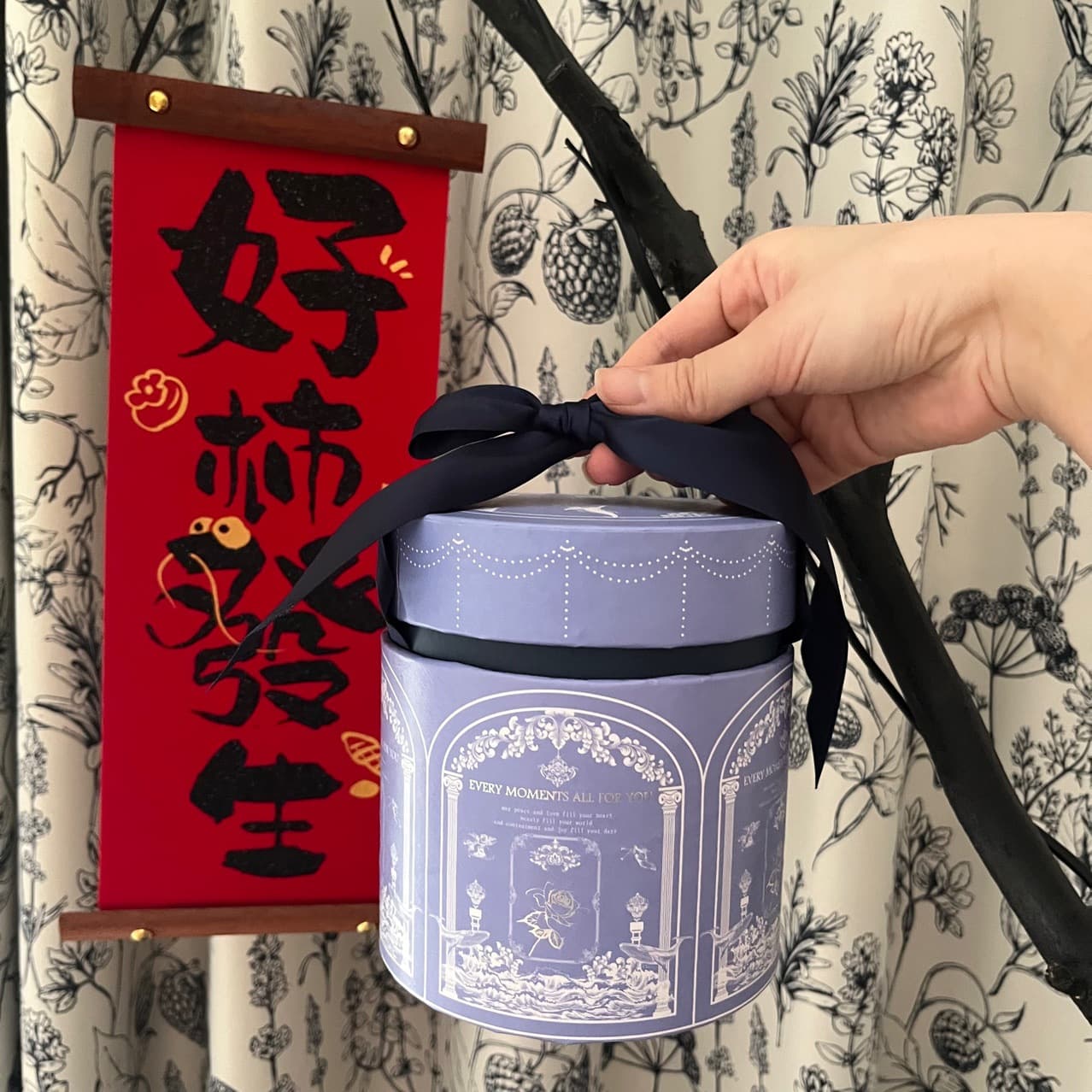 Factory Direct European Style Castle Round Box Handbag Gift Box for Wedding Gift Empty Box Souvenir Gift Box Light Luxury