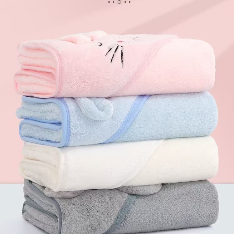 Baby Cartoon Swaddle Coral Fleece Absorbent Children's Bath Towel Embroidered Hooded Cape Soft Newborn Wrap