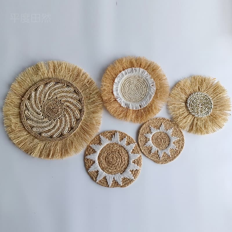 Rustic Straw Woven Wall Decoration for Bedside, Wall, Circular Hanging, Vintage Homestay TV Background Wall Decor