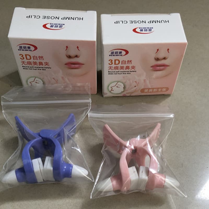 Nose clip to make the nose smaller and straighter, nose clip to straighten the nose, nose clip to narrow the nose, nose clip to beautify the nose, blue clip