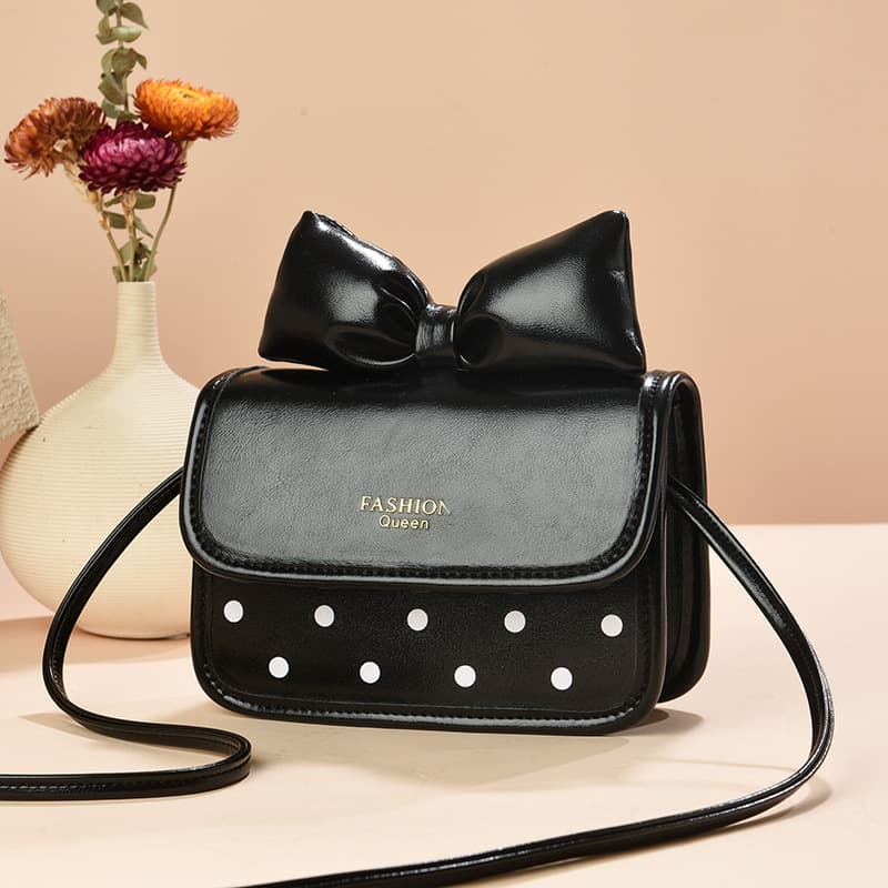 Manufacturer small square bag for women 2026 new style printed shoulder bag fashionable texture commuter lady crossbody bag one piece dropshipping
