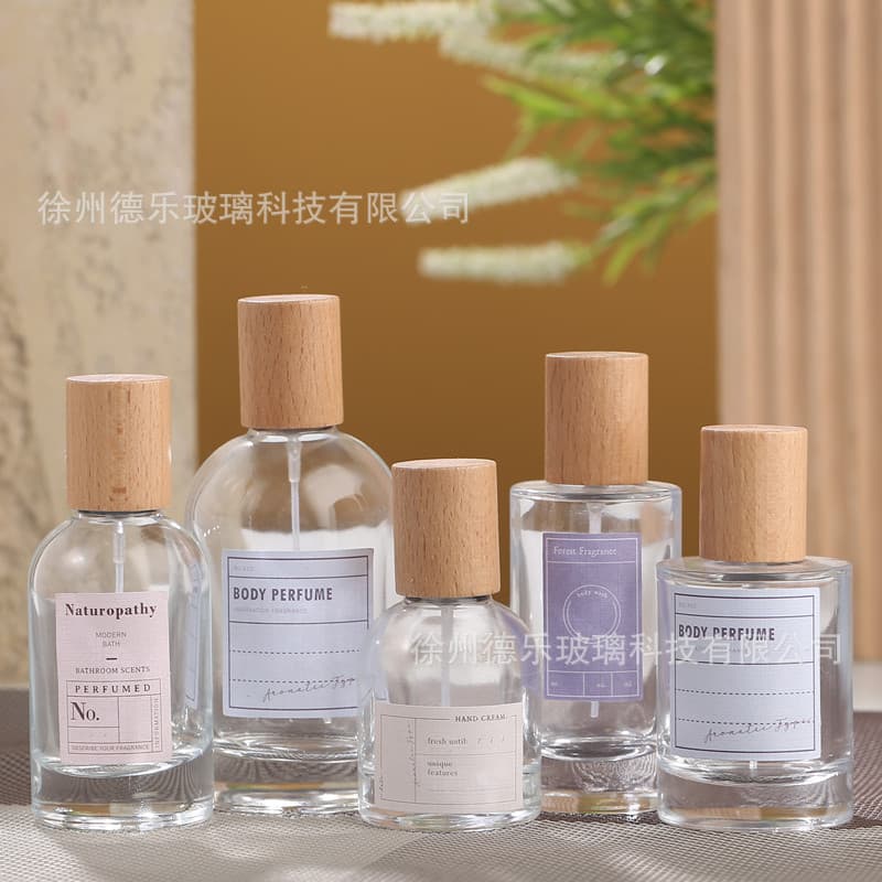 Wholesale 30ml 50ml 100ml Laboratory Glass Perfume Bottle Wooden Cap Perfume Spray Bottle Perfume Refill Bottle