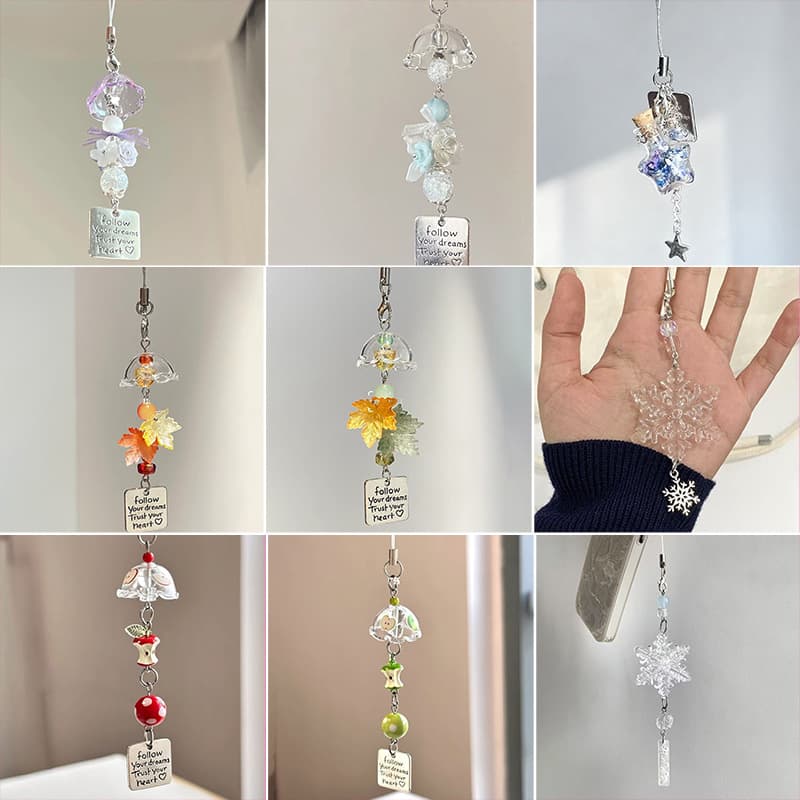Cute Maple Leaf Wind Chime Pendant Ins Style High Appearance Bag Keychain Phone Chain Versatile Couple and Friend Gift
