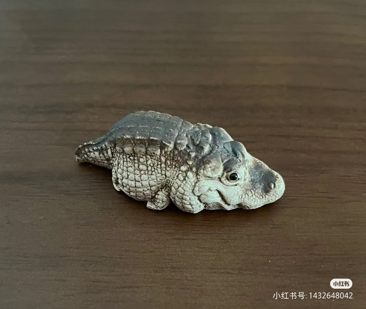Yixing Purple Sand Tea Pet Small Crocodile Figurine, Handmade Crawling Croc Mini Ornament, Raisable, Drop Shipping Available