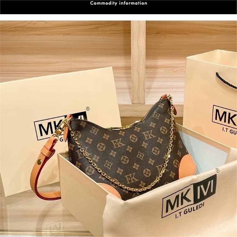 2026 m l women's bag chain bag shoulder crossbody bag croissant bag genuine leather small square bag retro style light luxury
