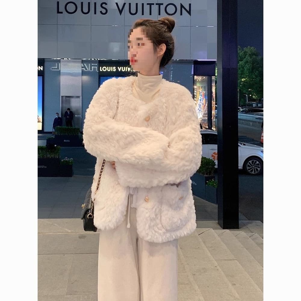 Elegant Faux Otter Fur Coat for Women, Autumn/Winter Short Style Chic Lamb Wool Plush Coat Cotton Jacket