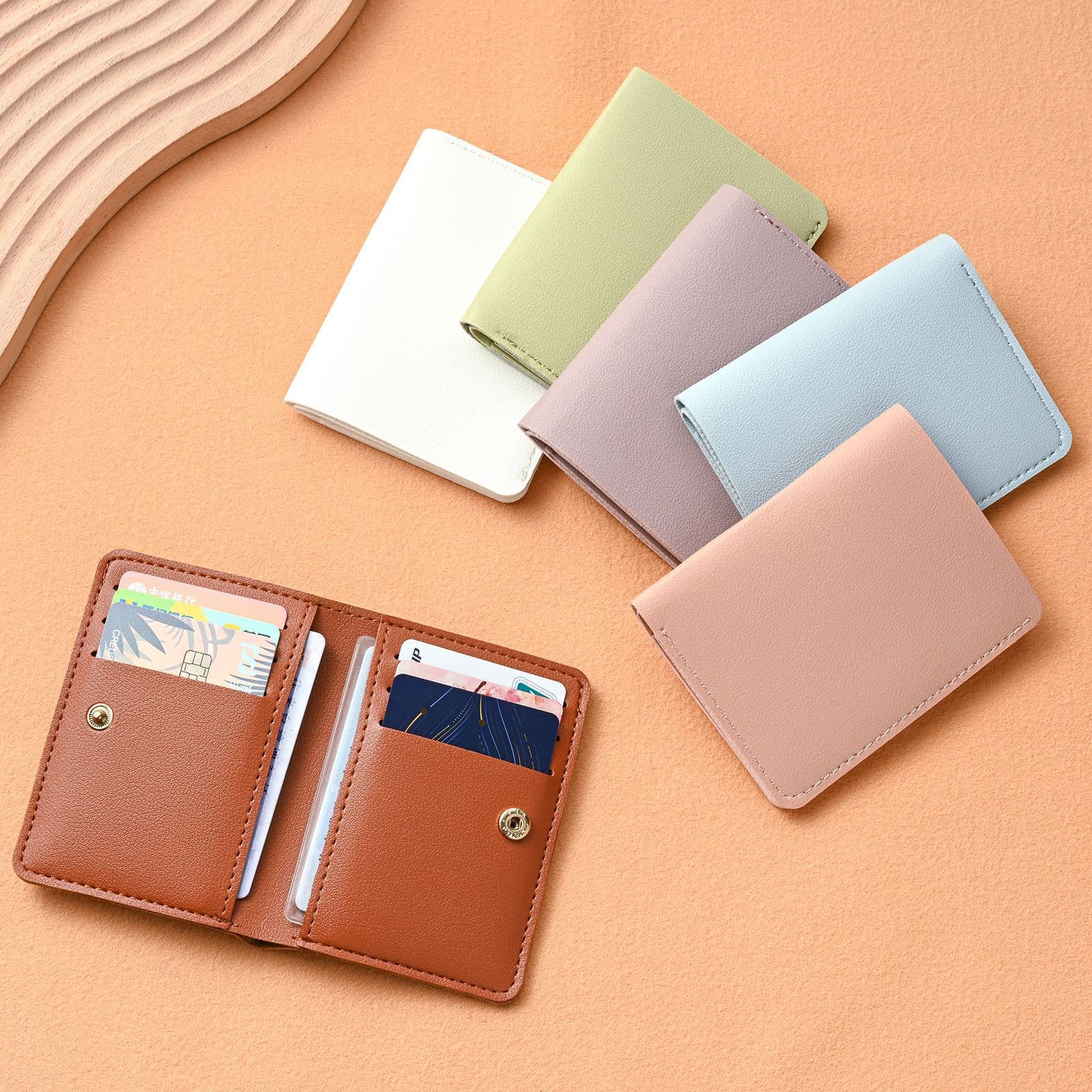 2025 New Women's Wallet Simple Fold Snap Closure Small Purse Driver's License Card Holder Student Soft Leather Factory Wholesale