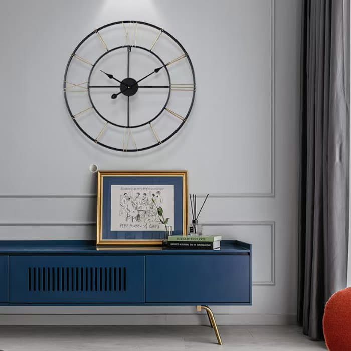 Nordic Simple Round Iron Wall Clock Creative Hallway Decorative Clock Living Room Light Luxury Home Study Quartz Clock