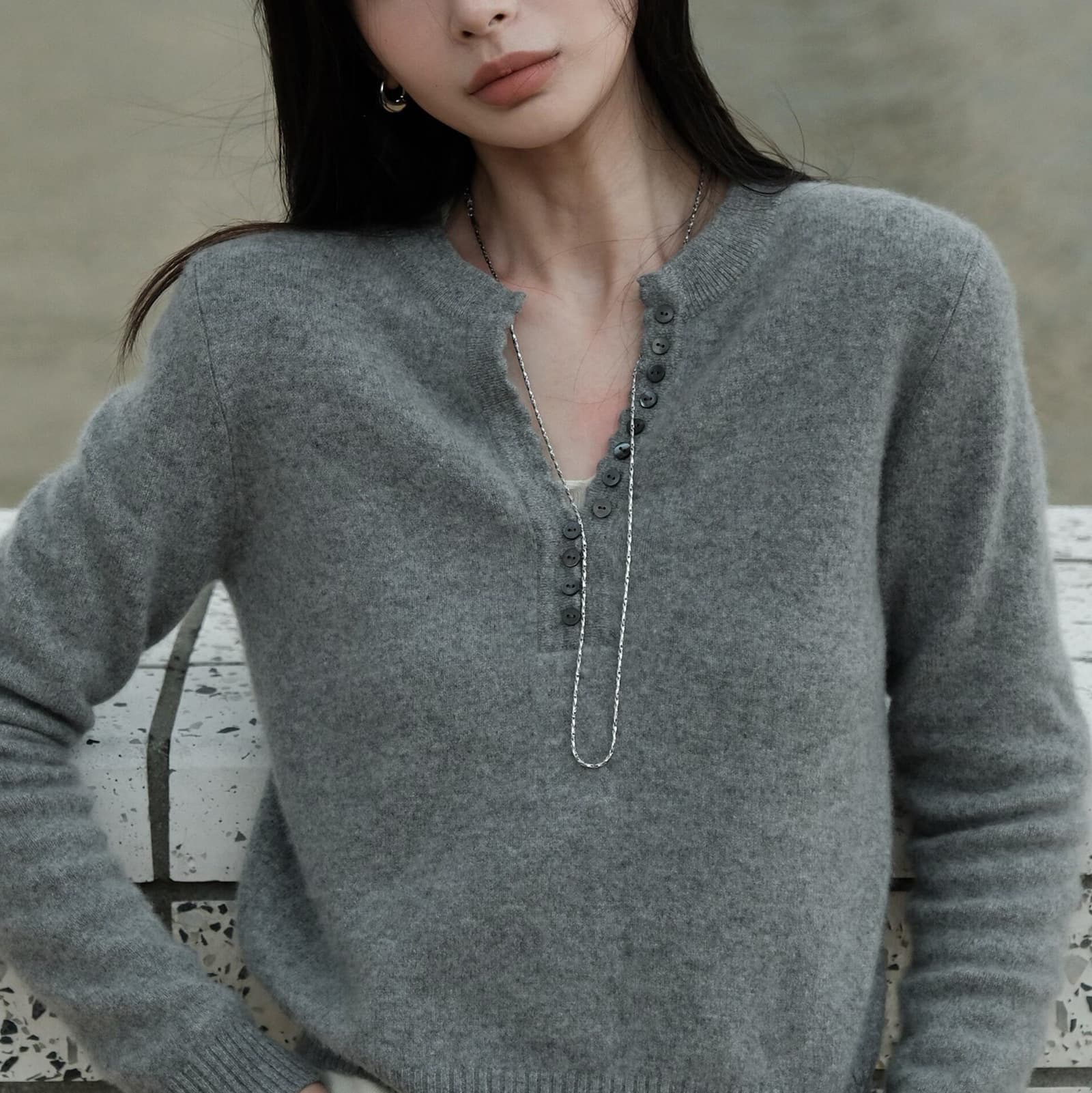 25 Autumn/Winter New Gray Tone Pullover Wool White Knitwear Button Placket Gray Youthful Commute Thin Sweater