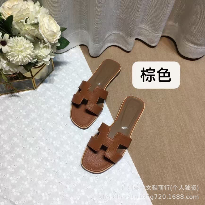 New 2026 Style H-Type Slippers for Women Summer Outdoor Versatile Trendy Genuine Leather One-Strap Flat Sandals Wholesale