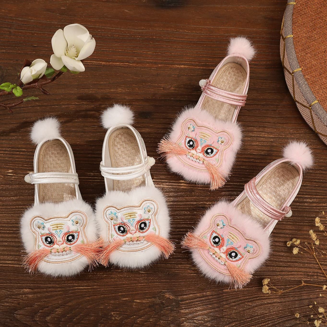 Auspicious children's tiger head shoes, handmade embroidered shoes, cute pink baby shoes, girls' ancient style Hanfu shoes