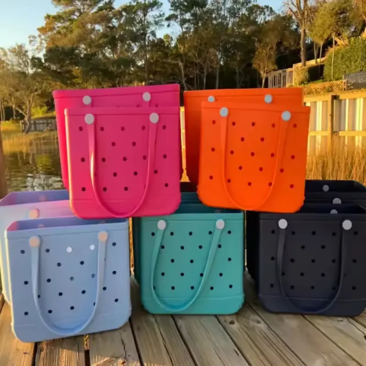 New style leisure travel hole silicone bag fashionable ladies EVA storage handbag silicone rubber large bag beach bag