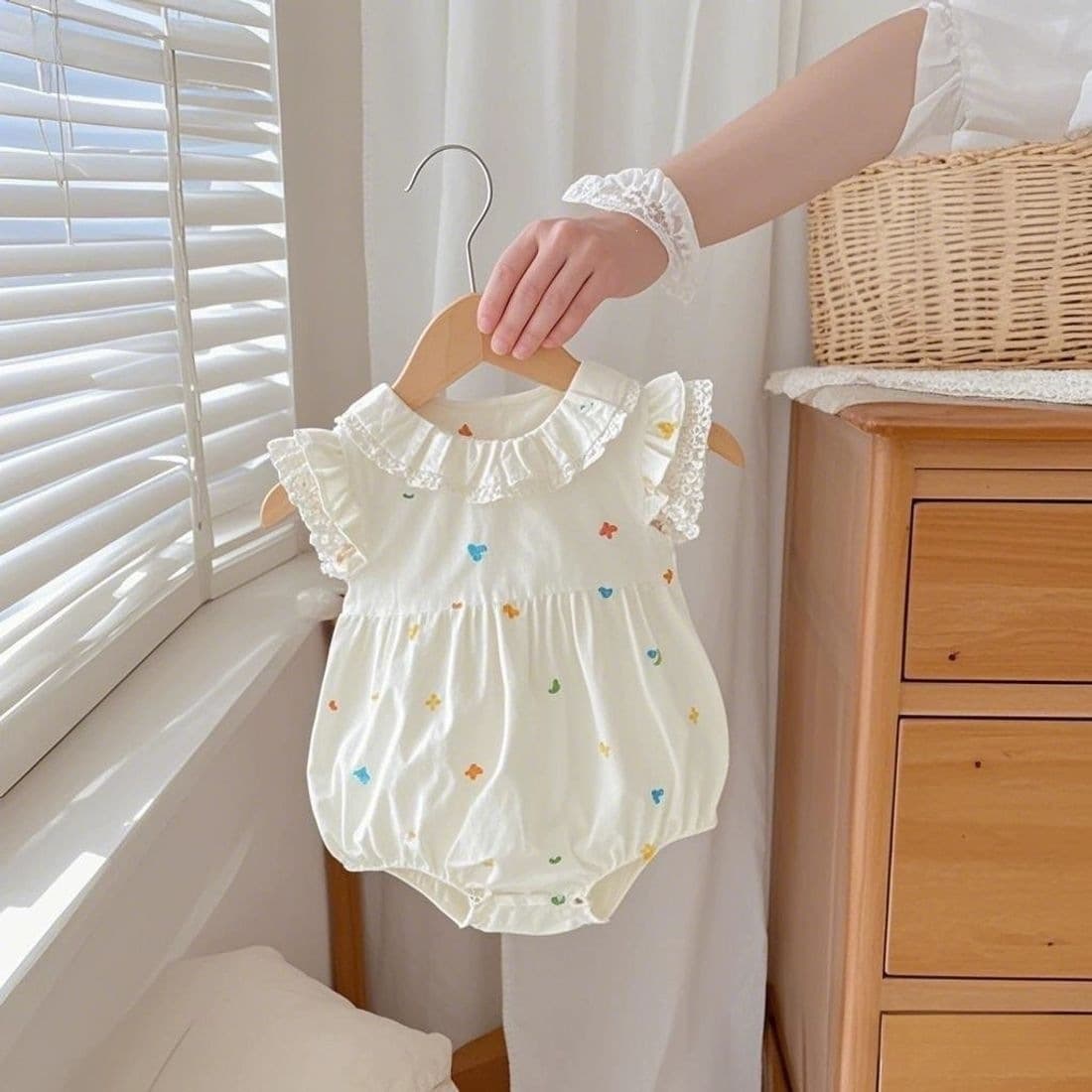 Baby clothes, summer clothes, newborn baby clothes, baby girl's jumpsuit, one-piece full-moon pure cotton harem summer thin section