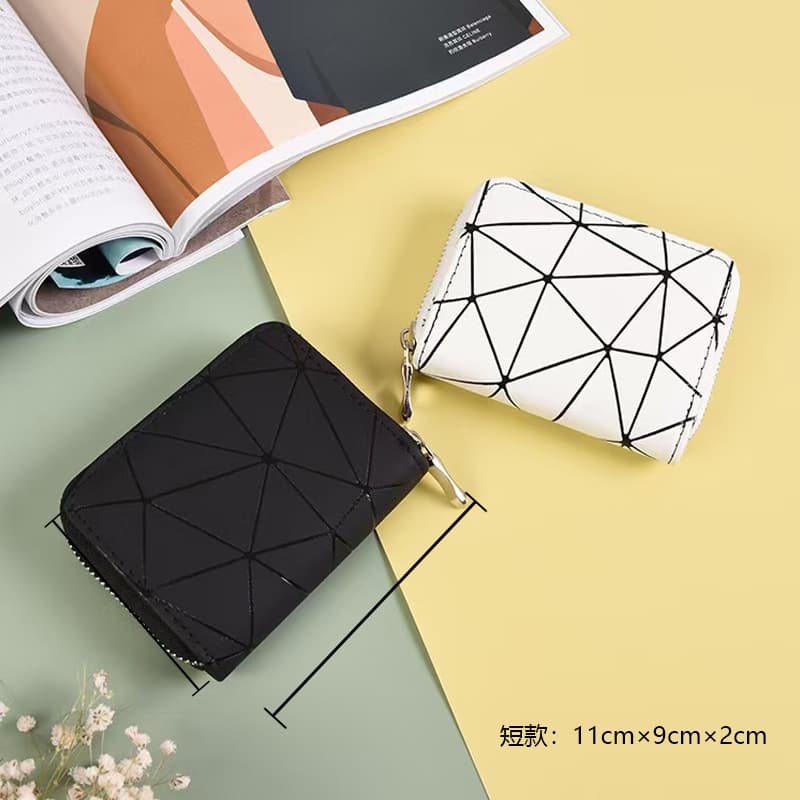 Minimalist Black and White Ins Style Short Women's Wallet Zipper Bag Large Capacity Diamond Pattern Multi-Card Slot Phone Bag Card Holder