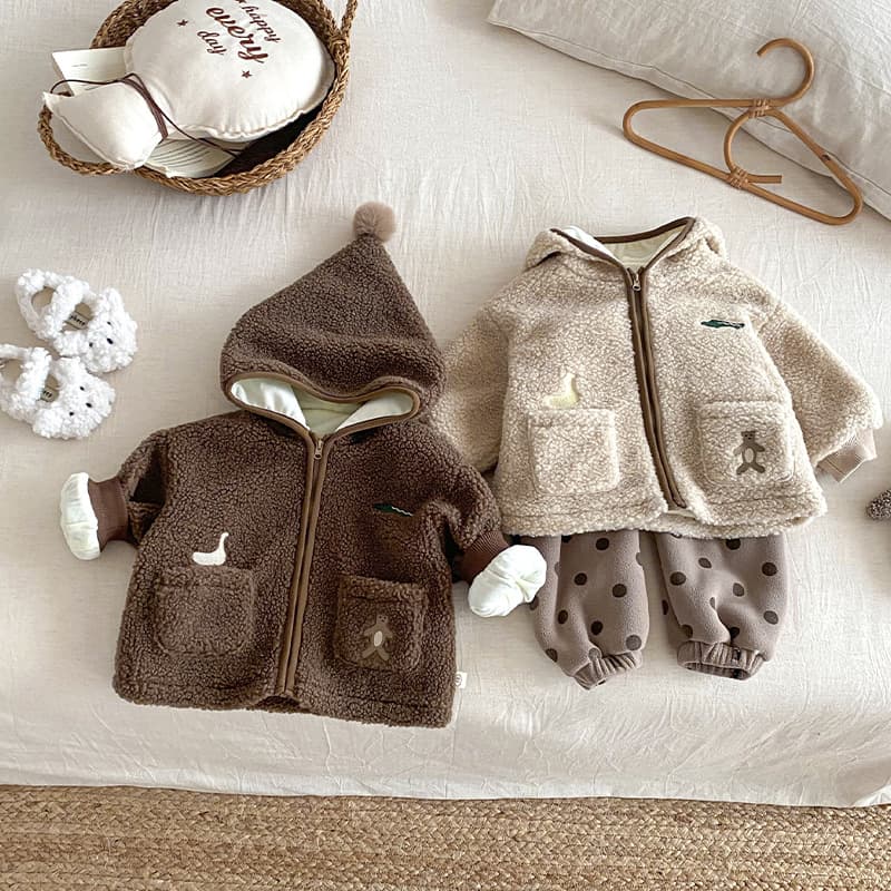2025 New Winter Boys' Embroidered Cartoon Hooded Jacket with Granular Fleece, Thickened Baby Winter Clothing