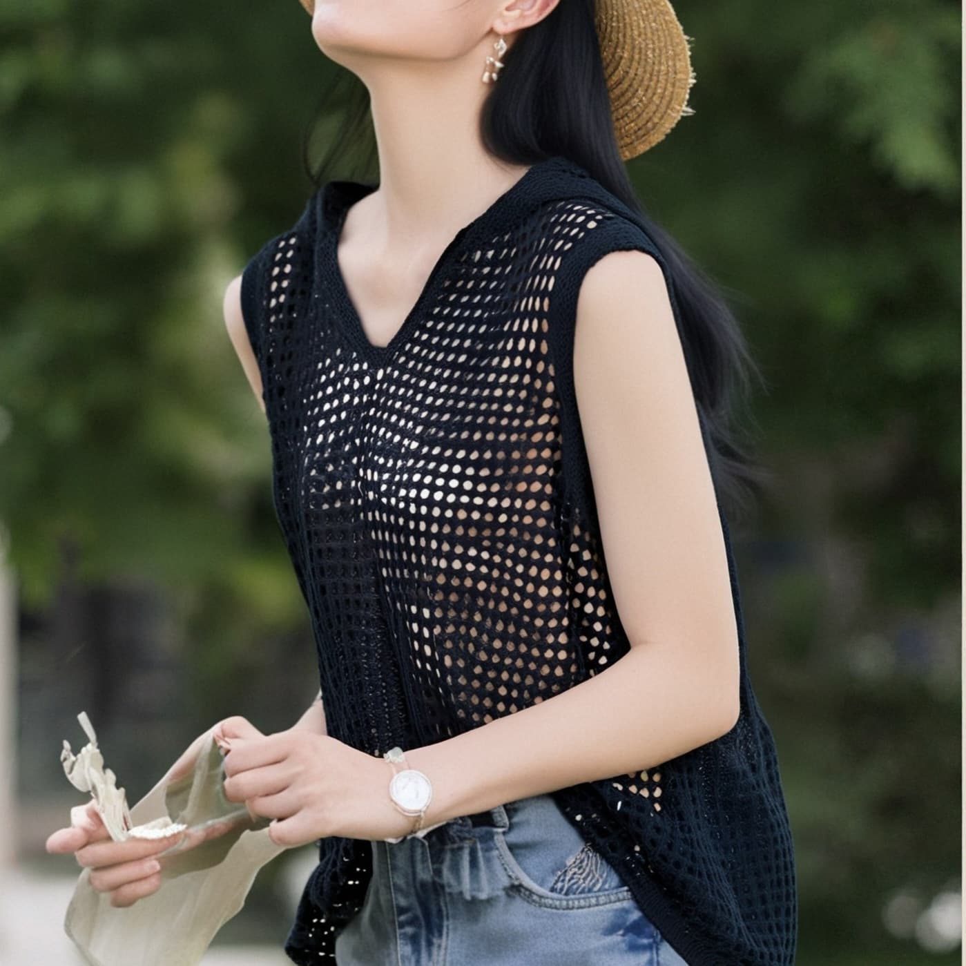 French hollow ice silk sweater for women with summer design niche stacking sleeveless vest top for small people